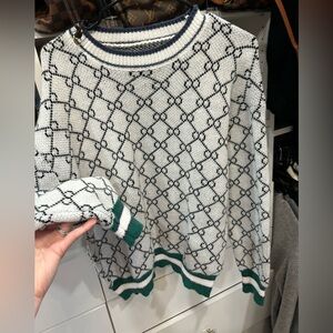 Chic White and Green Patterned Sweater